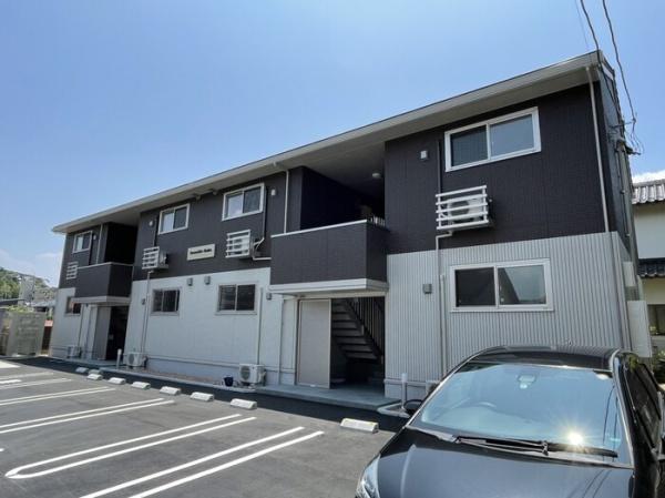 松江市春日町のアパート