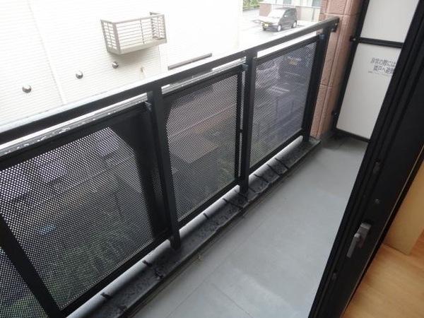 松江市東出雲町意宇南６丁目のアパート