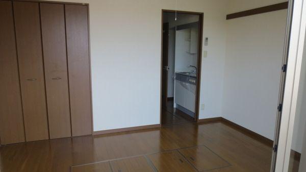 松江市学園２丁目のマンション