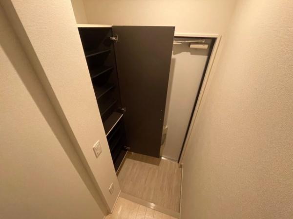 松江市乃木福富町のアパート