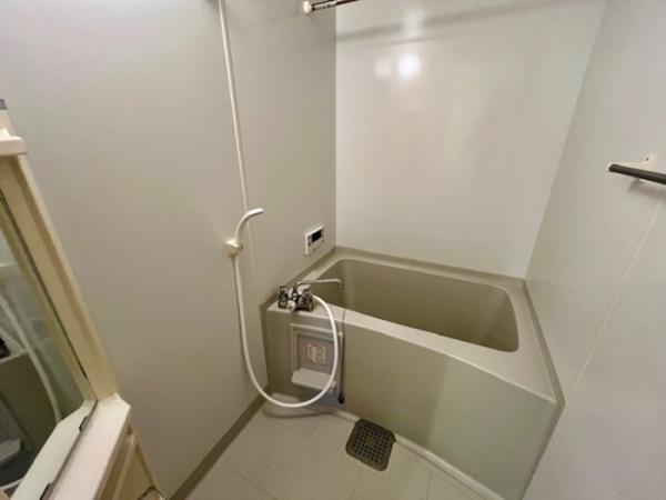 松江市東出雲町錦新町１丁目のアパート