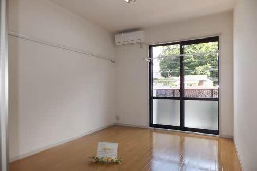松江市西津田６丁目のアパート