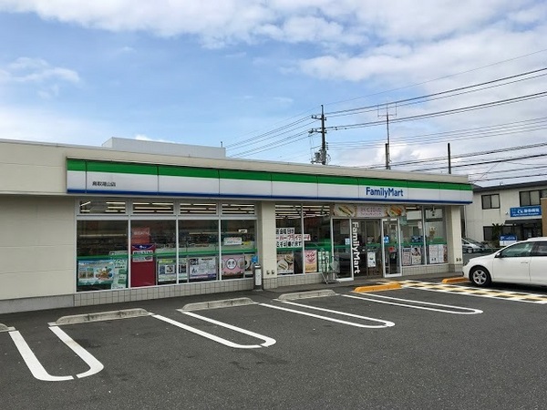 リビングタウン湖山A棟(ファミリーマート鳥取湖山店)