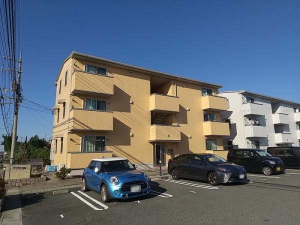 リビングタウン湖山A棟