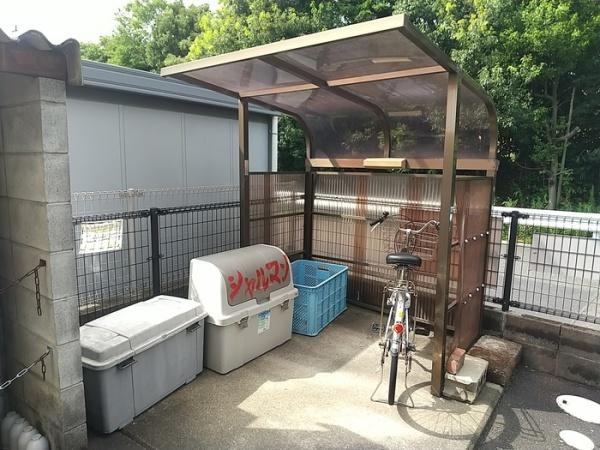 シャルマン南安長