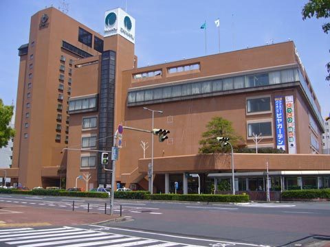 鳥取市古市のアパート(丸由百貨店)