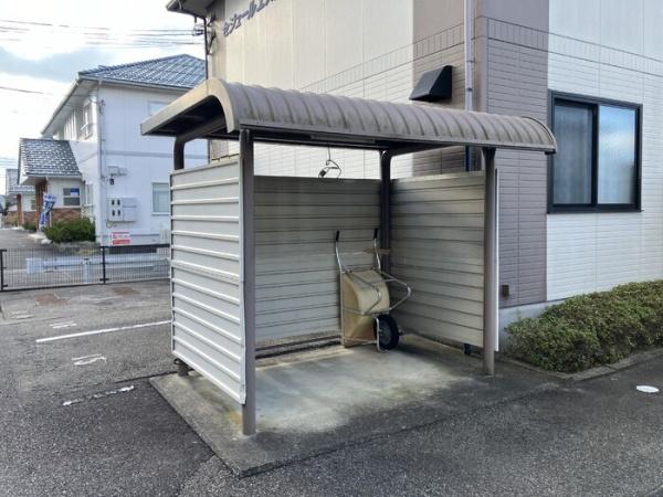 セジュールエスト
