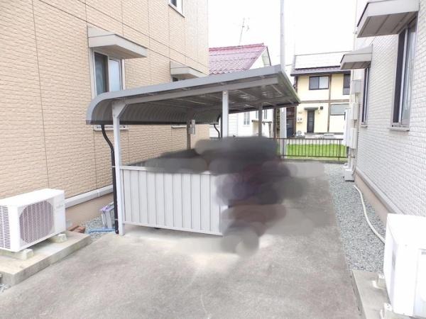 リビングタウン湖山　B