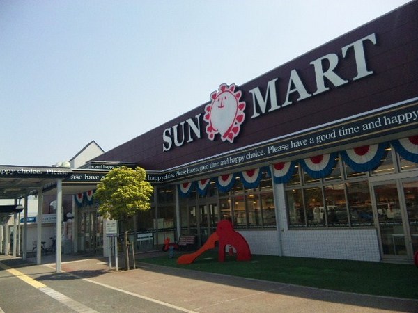 ラ・ファミーユ(サンマート東店)