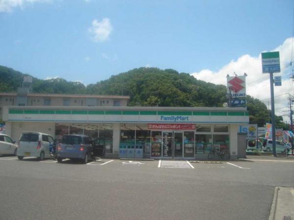 モンテリブロ(ファミリーマート鳥取丸山店)