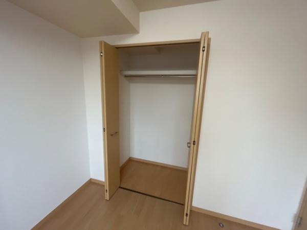 エメリーパレス