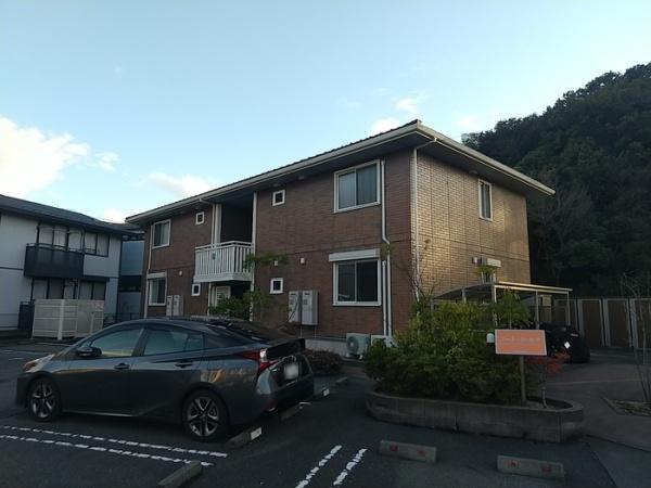 コート・ラ・ルナ　B棟