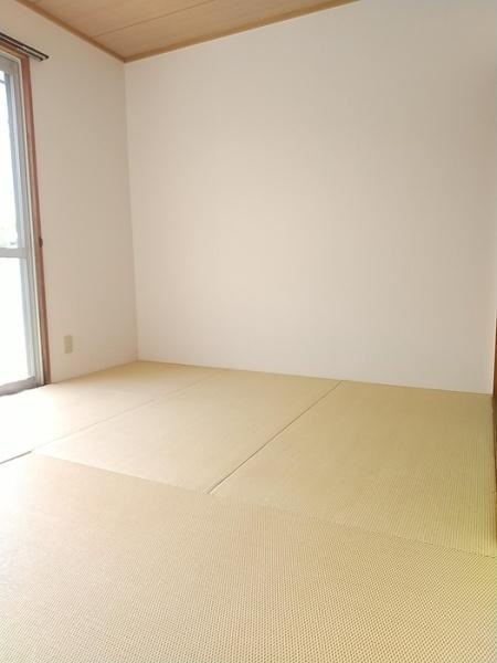 ハイツ万葉　A棟