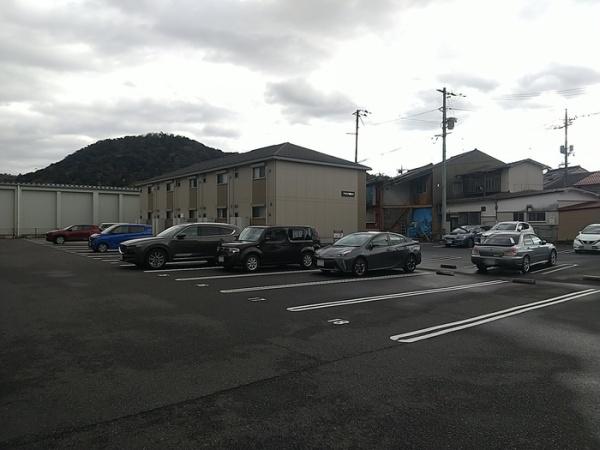 アゼリア福吉