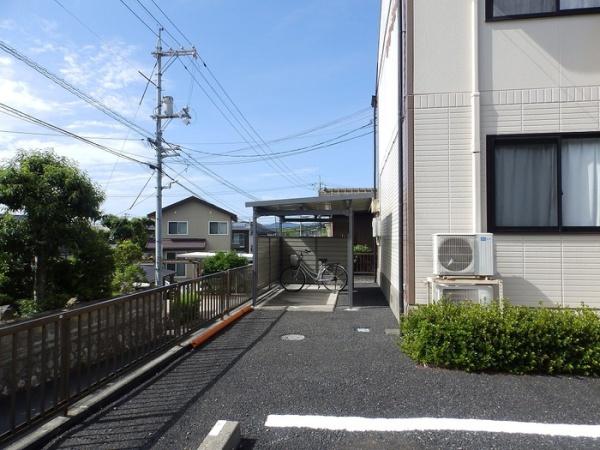 ヴィラージュ桂　1棟