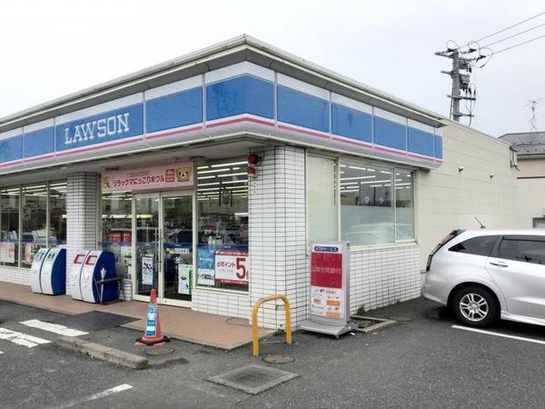 シャーメゾン湖山北(ローソン鳥取賀露店)