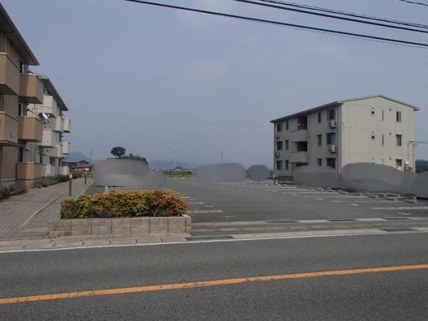 リビングタウン湖山A棟