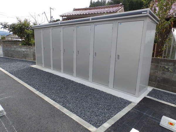 プラシードプレイス