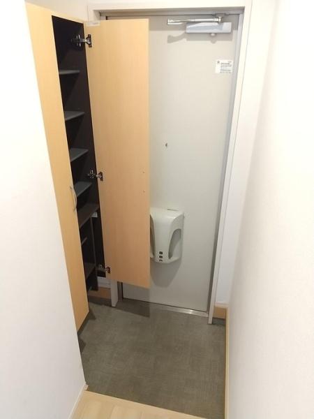 プラシードプレイス