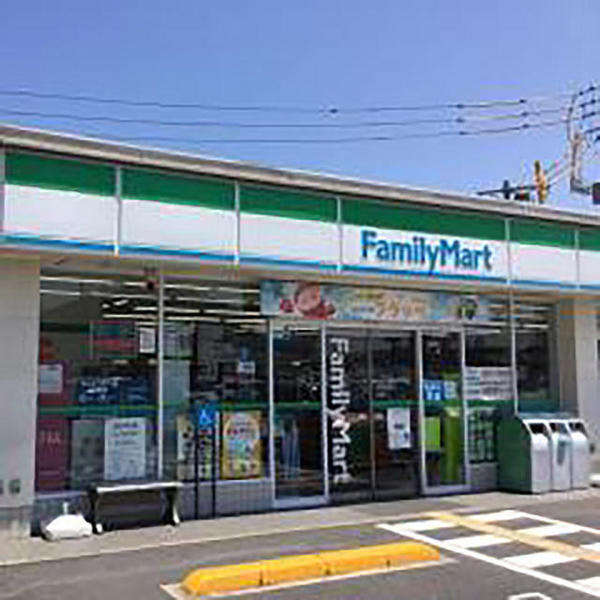 クレールニシヤマ3(ファミリーマート鳥取吉成店)