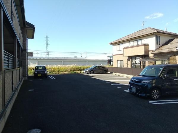 クレールニシヤマ３
