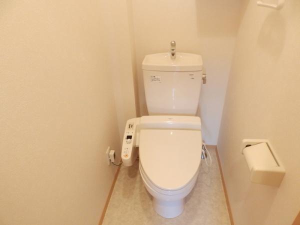 クレールニシヤマ３