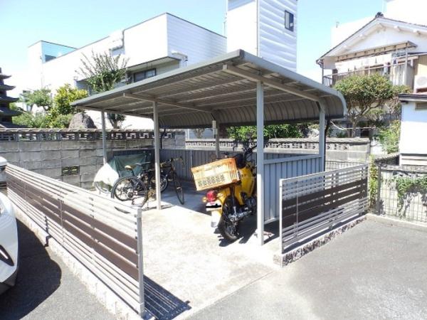 カーサ・ソニア　B棟