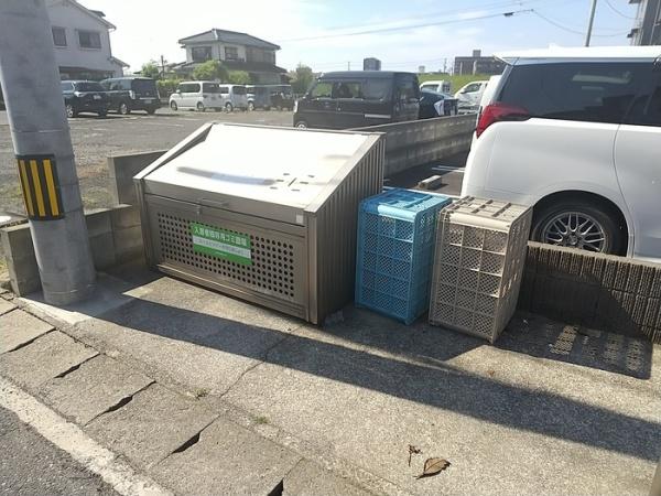 リビングタウン吉成　D棟