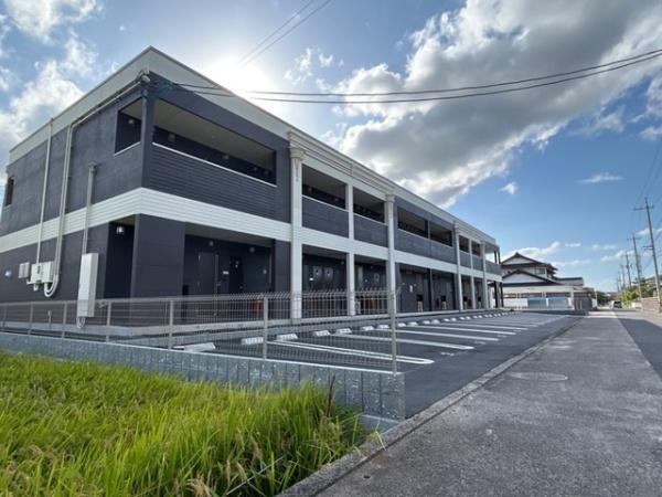 倉吉市清谷町２丁目のアパート
