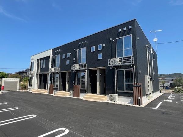 倉吉市鴨川町のアパート