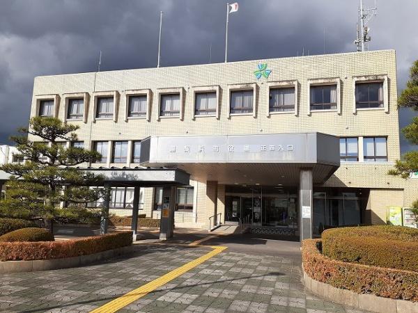 東伯郡湯梨浜町大字上浅津のアパート(湯梨浜町役場)