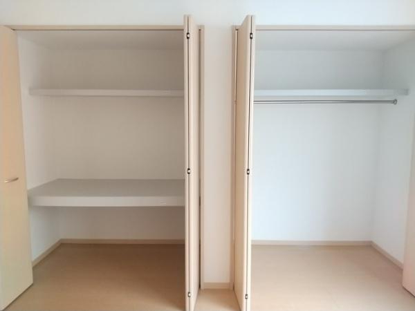 ロイヤルガーデン　A棟