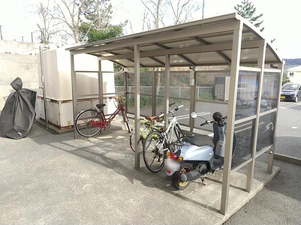 コリーヌ　ベルビュー