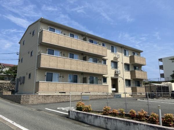コリーヌ　ベルビュー