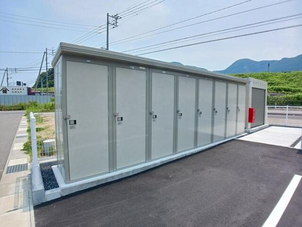鳥取市福部町湯山のアパート
