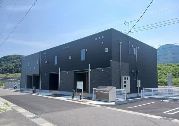 鳥取市福部町湯山のアパート