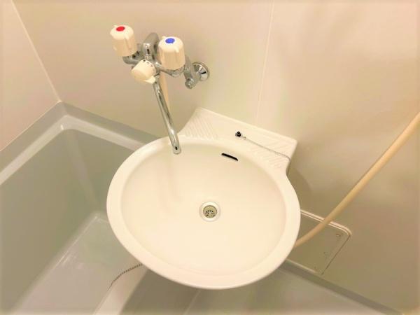 レオパレスリバーサイド