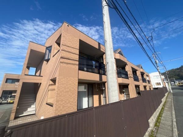 鳥取市国府町奥谷２丁目のアパート