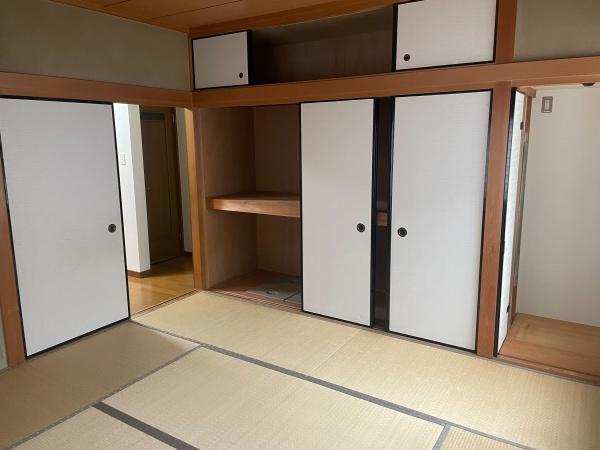 京都市下京区松原通烏丸東入因幡堂町の貸家