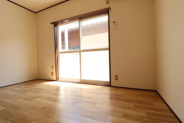 メゾン新川田