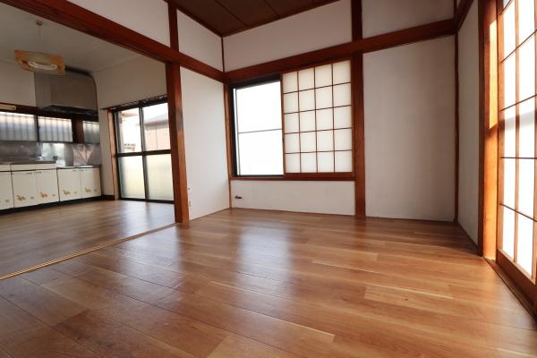 姉崎四ツ堀貸家