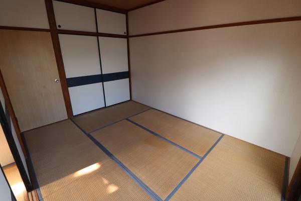 ハイツ反橋