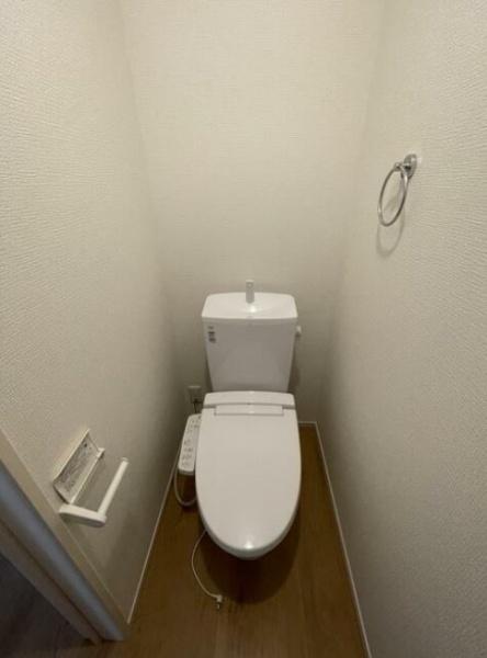 市原市古市場のアパート(トイレ)