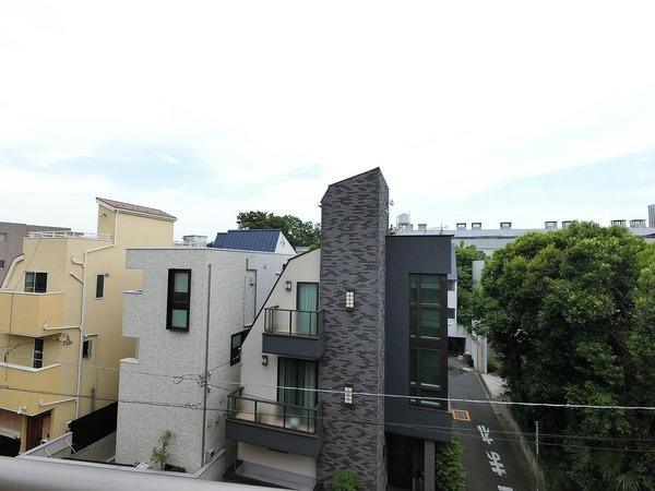渋谷区鉢山町のマンション