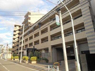 渋谷区東３丁目のマンション