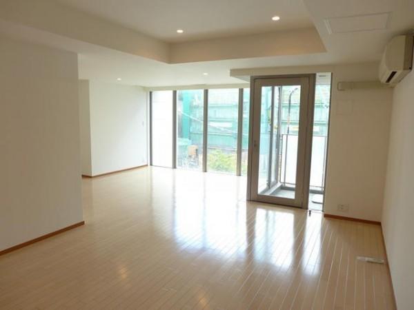 港区赤坂６丁目のマンション