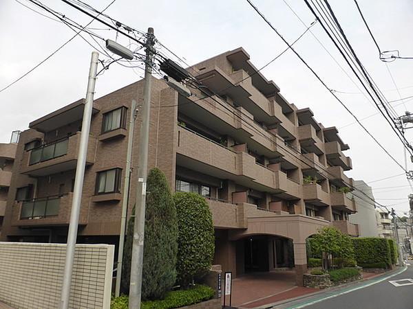 渋谷区代々木２丁目のマンション