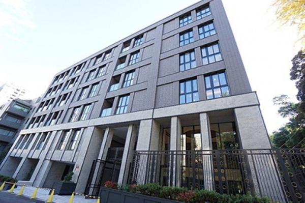 港区三田２丁目のマンション