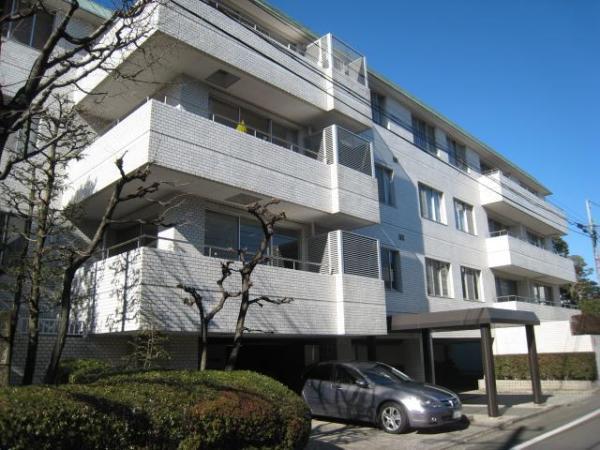 渋谷区代々木５丁目のマンション