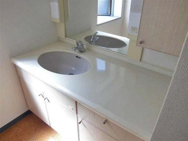 渋谷区代々木５丁目のマンション